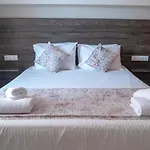 Miva Sea View *