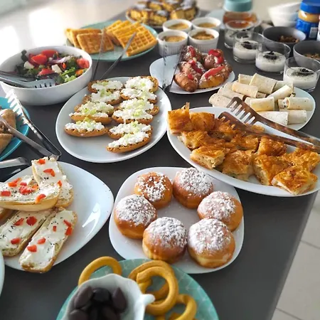 Miva Sea View * Φαληράκι