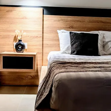 Miva Sea View Φαληράκι