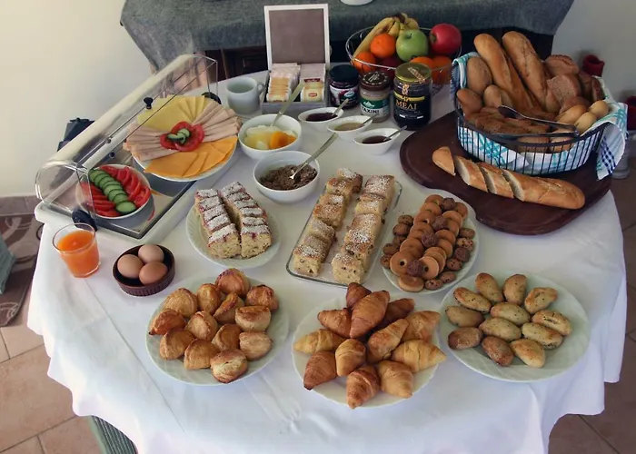 Miva Sea View 公寓 法里拉基